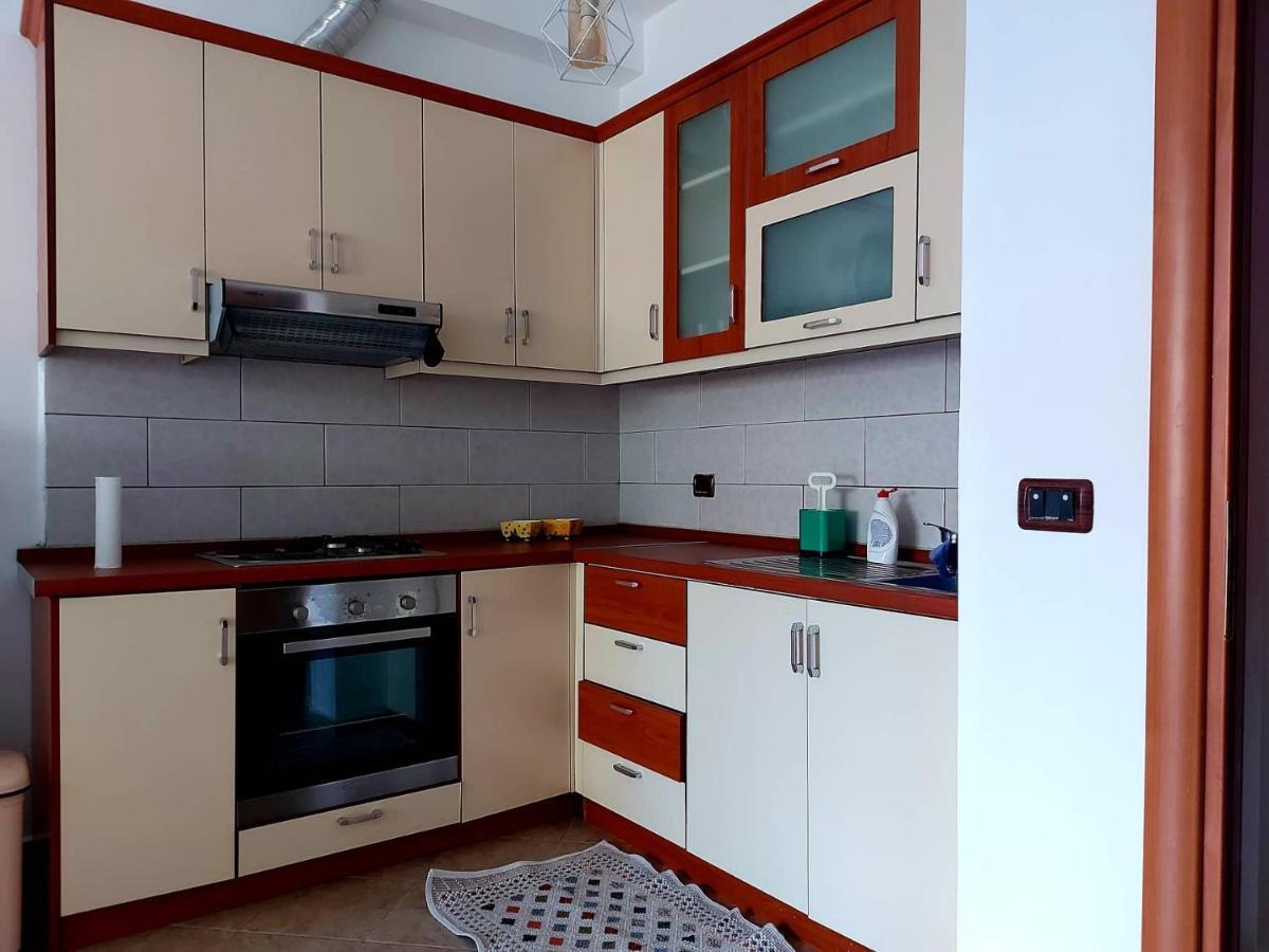 Seaside View 1 Apartment Vlore Ngoại thất bức ảnh